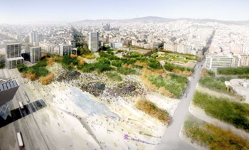 Aerial view of a large urban area showing a city skyline in the background and a wide open space in the foreground that combines green areas, trees, and sandy or light-colored terrain. Roads border the space on both sides, with buildings and dense urban development extending into the distance, suggesting an urban regeneration or landscape integration project within the city. Prefiero esta respuesta