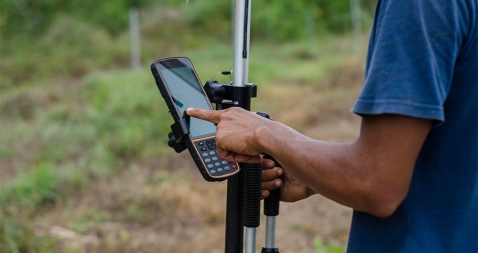 Foto de stock de un dispositivo electrónico GIS