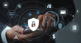 un móvil con iconos delante que simboliza la interoperabilidad
